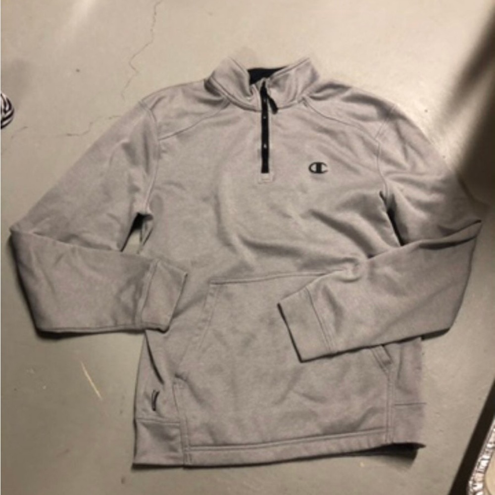 Champion Pullover
